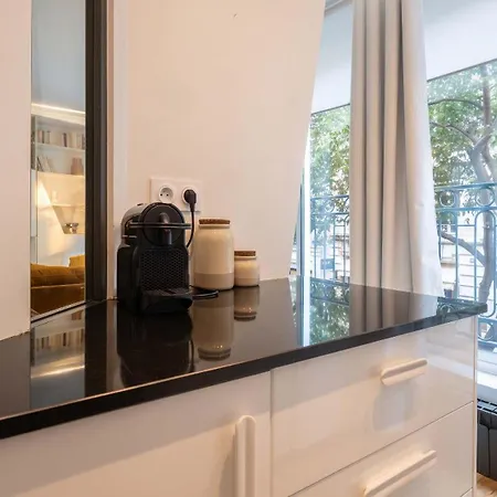 Charming Parisian Flat Near Louvre París