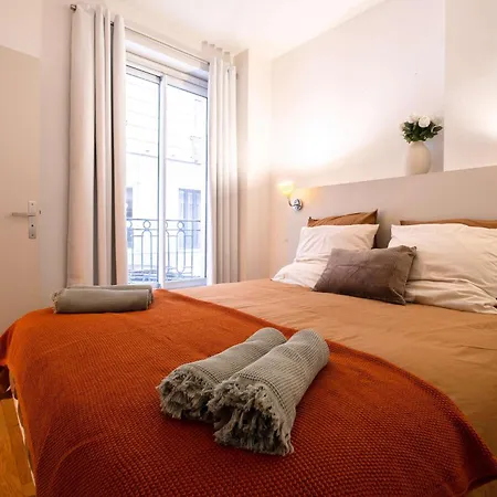 Charming Parisian Flat Near Louvre Apartamento París