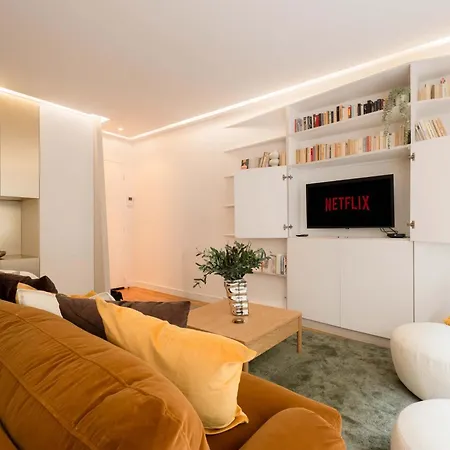 Charming Parisian Flat Near Louvre Apartamento París